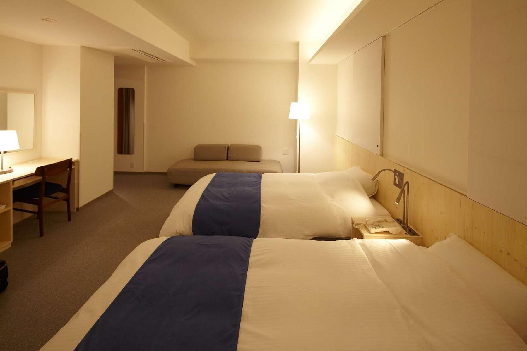 Shin-Osaka Station Hotel Buitenkant foto